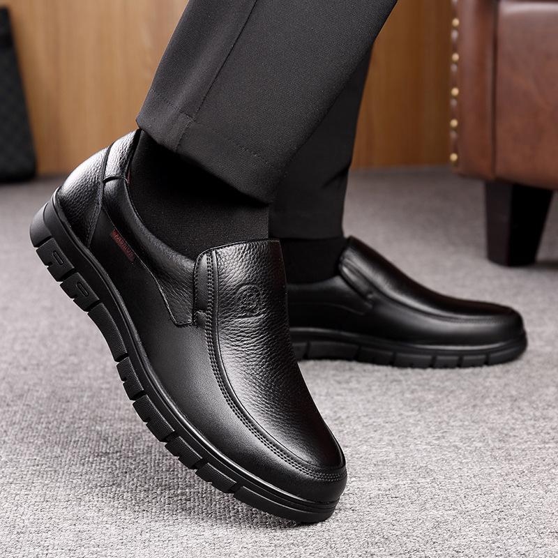 Handgefertigte Schuhe aus echtem Leder, 2023, Freizeitschuhe für Herren, flache Plattform, Wanderschuh, Outdoor-Schuhe, Müßiggänger, atmungsaktive Turnschuhe