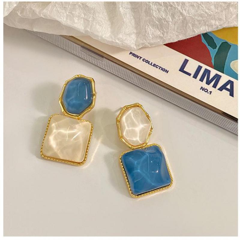 韓国のファッション-女性のための正方形のドロップイヤリング,925シルバーの針,トレンディなジュエリー,白と青,新しいウォータージャージー,2024