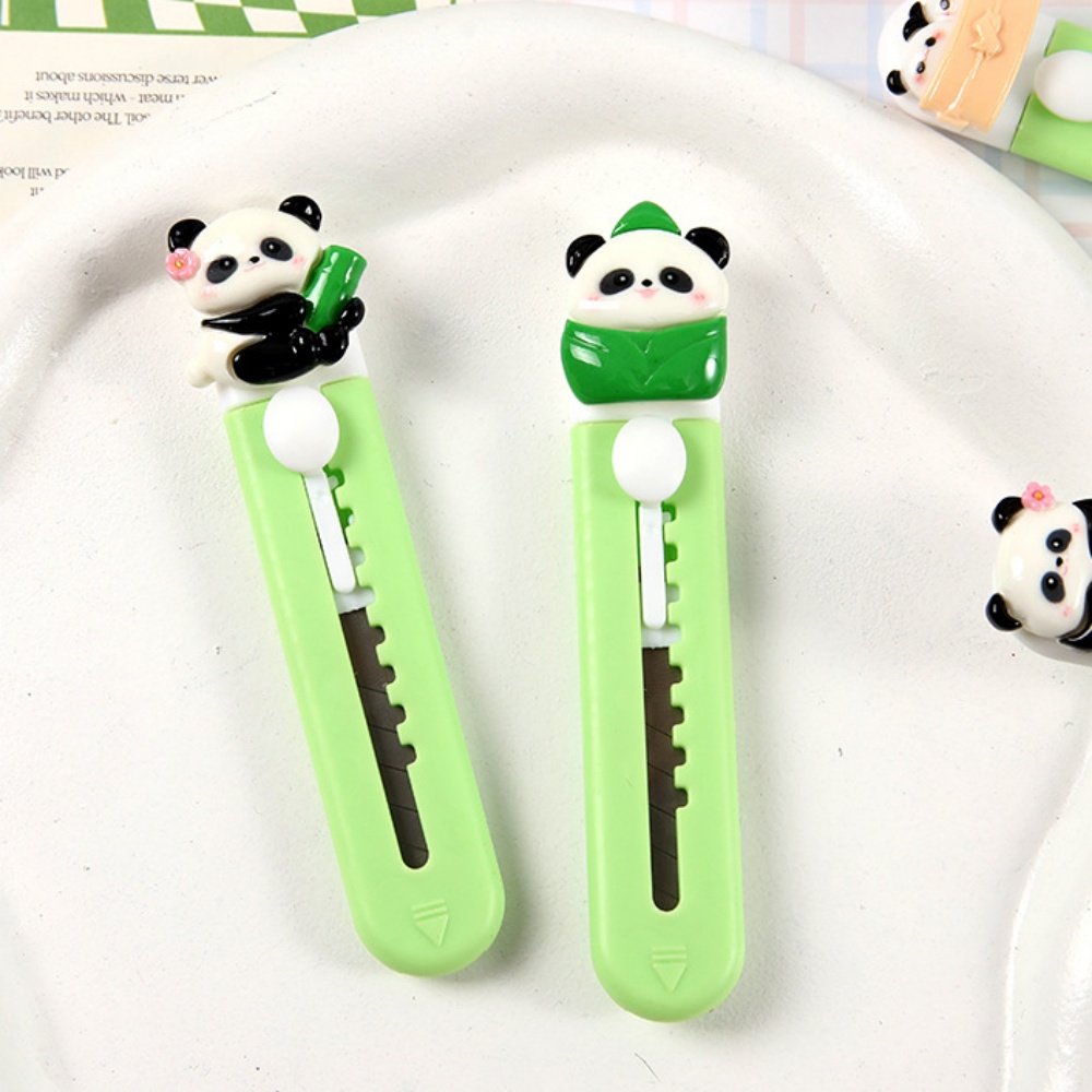 Fofinho Mini Canivete de Panda para Corte de Papel, Abrir Caixa, Artesanato, e Envelopes com Lâmina Recarregável – Material de Papelaria