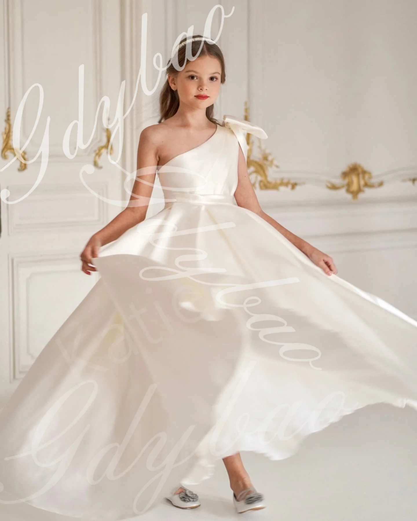 Himmelblaues Satin-Blumenmädchenkleid für die Hochzeit, eine Schulter mit Schleife, Prinzessin, Kindergeburtstag, Party, Erstkommunion, Ballkleider