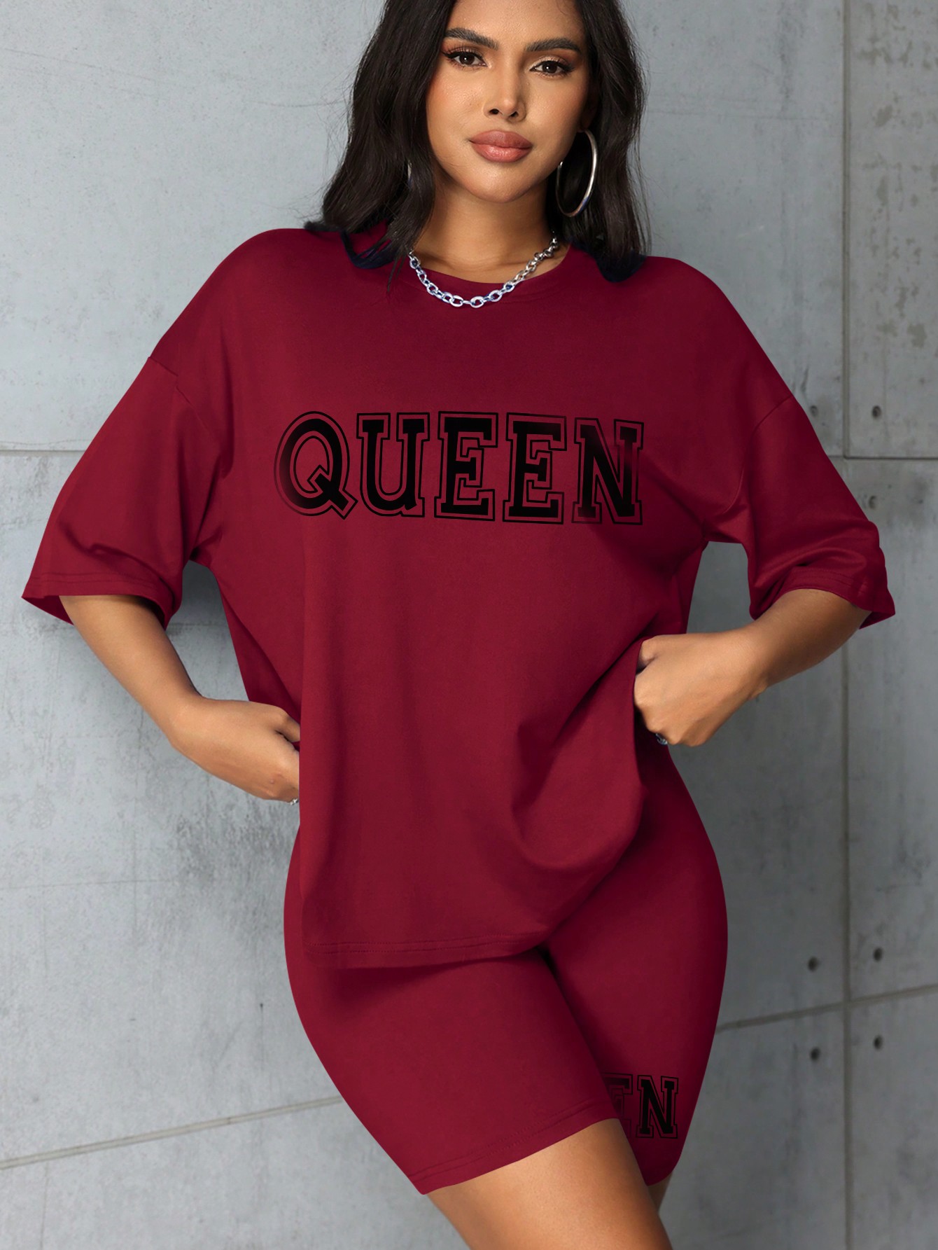 Modische All-Match-Shorts in Übergröße, kurzärmeliger Anzug, Queen-Buchstabendruck, einfacher und bequemer zweiteiliger Anzug 2024, Neu