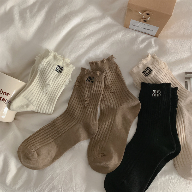 Kave 2025 Luxury Socks Spring Trendy Holes Cotton Letter Medium Tube Socks for Women Breathable Japanese Pile up Socks Wholesale