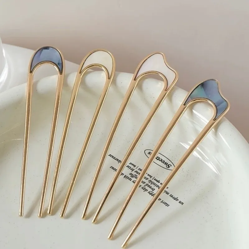 Grampo de cabelo em forma de U de metal para mulheres – com parte superior de concha, design retrô simples