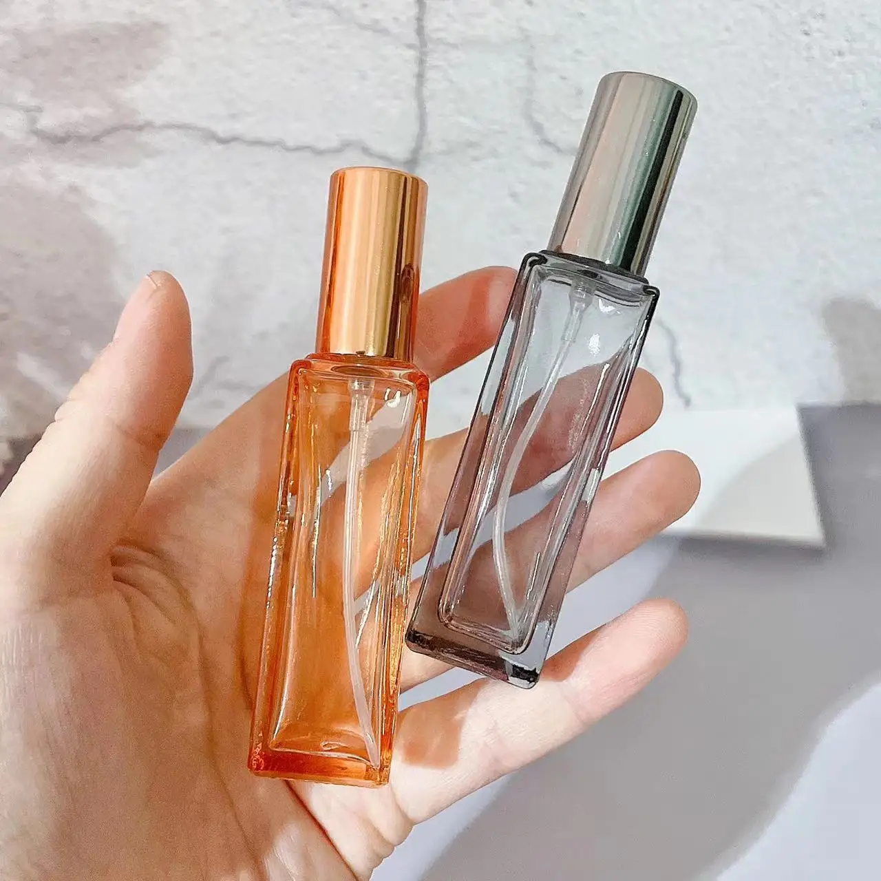 20ml Refillable  Perfume Bottle Portable Glass Spray Bottle Travel Empty Cosmetics Liquid Container Mini Atomizer Dispenser