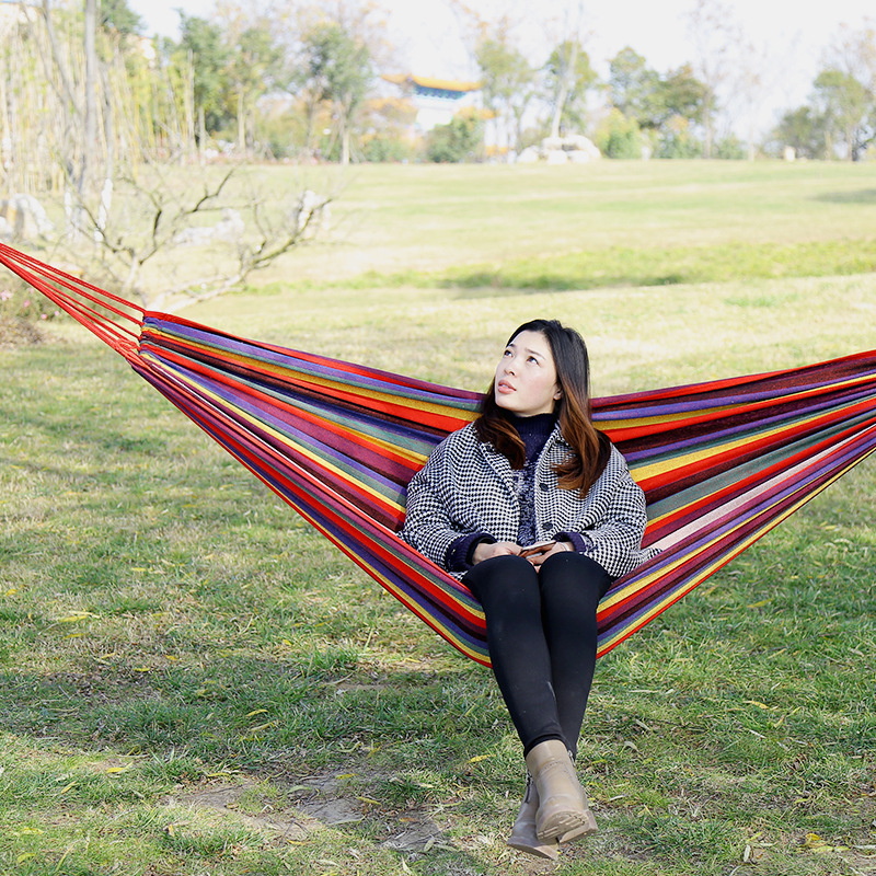 Nueva hamaca individual de lona creativa, hamaca para dormir para patio al aire libre, columpio para acampar en interiores para niños, hamaca de rayas gruesas