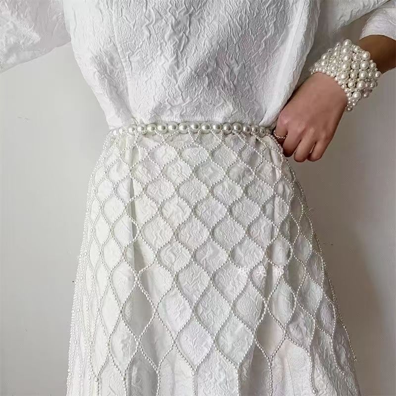 Corrente de cintura de pérola estilo moderno-cinto de borla para vestidos, cinto de cinching de luxo acessórios de verão francês 2025