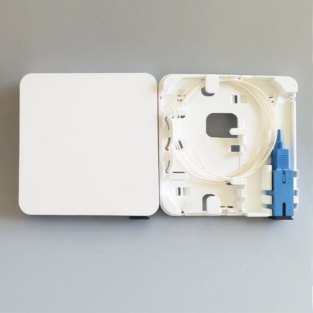 2120-T-1 Fiber Optic Access Frontplate Box SC mit Fiber Pigtail und Adapter Elektrischer Anschlussdose Wandmontiertes Verkabelungsgehäuse