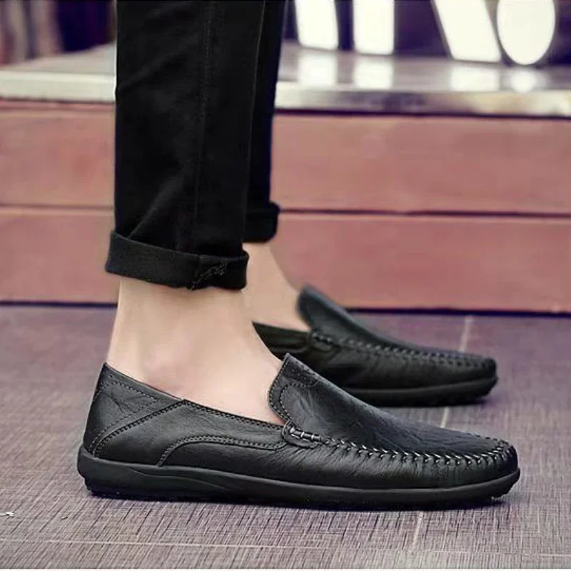 รองเท้าหนังผู้ชายผู้ชายฤดูใบไม้ผลิLoafers Slipบนรองเท้าหนังลําลองคลาสสิกรองเท้าแตะนุ่มHombre Breathable Flatsรองเท้า