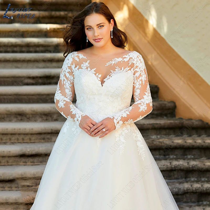 LAYOUT NICEB abito da sposa Plus Size donna maniche lunghe Illusion Back A Line abiti da sposa Appliques di pizzo Vestido De Casamento Abito da sposa Plus Size Donna Maniche Lunghe  Illusione posteriore Una linea di ab
