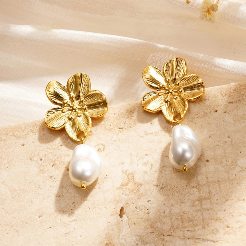 Hypo allergener 18 Karat vergoldeter Edelstahl für Frauen Partys chmuck Mode Vintage Blumen Ohr stecker Premium-Accessoires