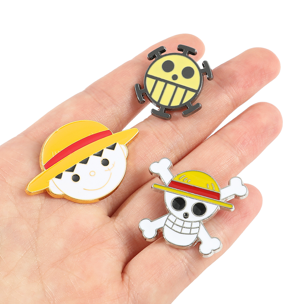 Broche de una pieza, mono de dibujos animados de Anime D. Mochila con calavera de Luffy, accesorios de ropa, alfileres de solapa esmaltados de aleación, insignia