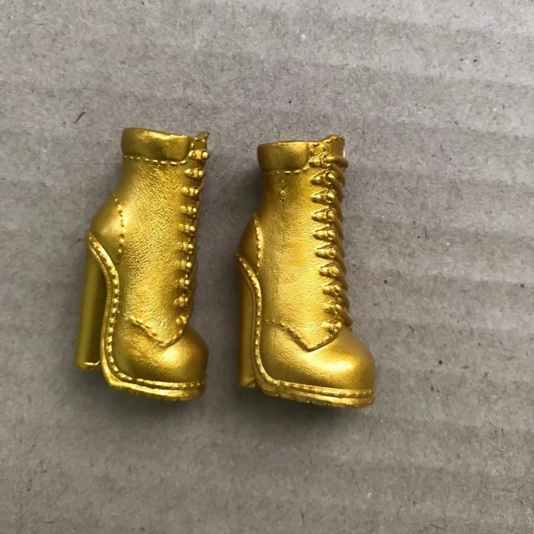 Chaussures originales pour mains de poupée, bottes, boucles d'oreilles, décors de remplacement, mains blanches, Beige et brunes, accessoires colorés pour poupée