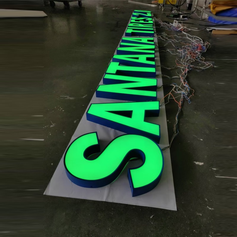 Maßgeschneiderte 3D-LED-Kanalbuchstaben für den Außenbereich, leuchtende Acryl-Namensschilder für den Ladenfassade