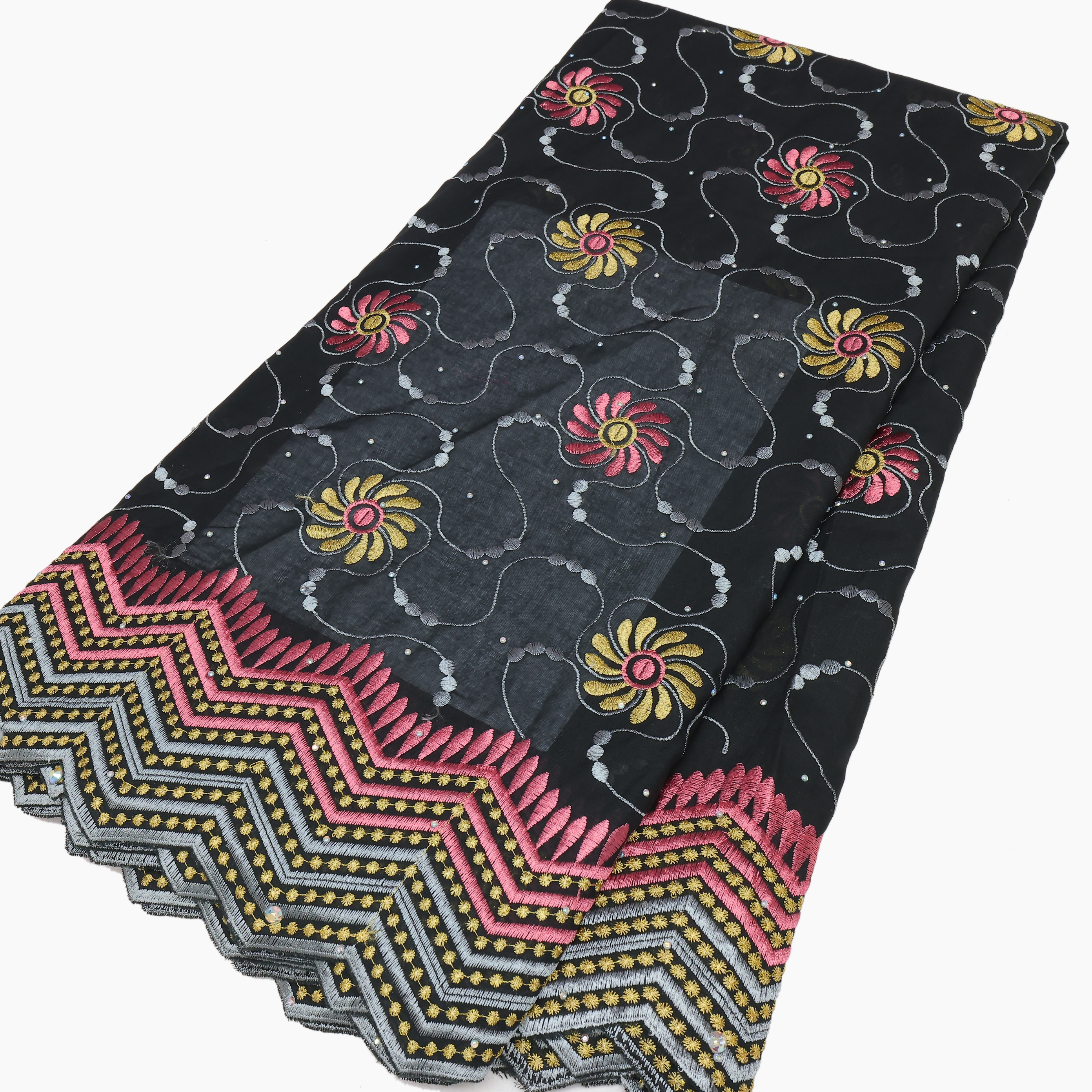 Uitverkoop Zwitserse voile kantstof met stenen 2025, nieuw Afrikaanse borduurwerk katoenen kantstof voor naai Nigeria bruidsjurk