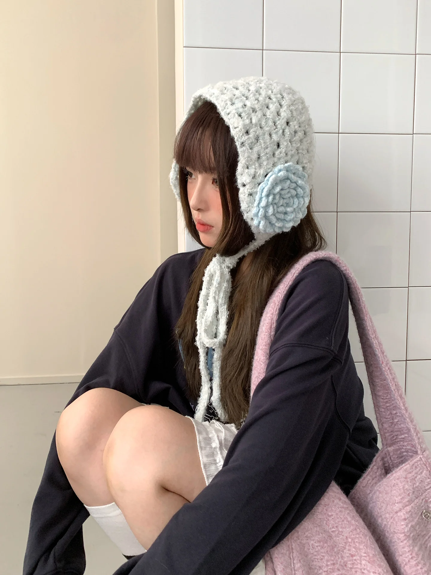 Sweet And Lovely Three-Dimensional Flower Knitted Handmade Women's Autumn And Winter Atmosphere Warm Earmuffs