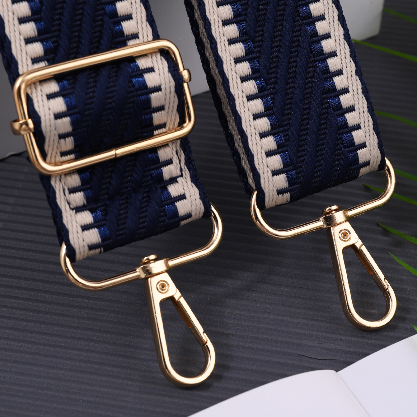Minimalist ische Schulter gurte, die durch multifunktion ale Taschen ersetzt werden können Verstellbares Reise zubehör mit einer Schulter