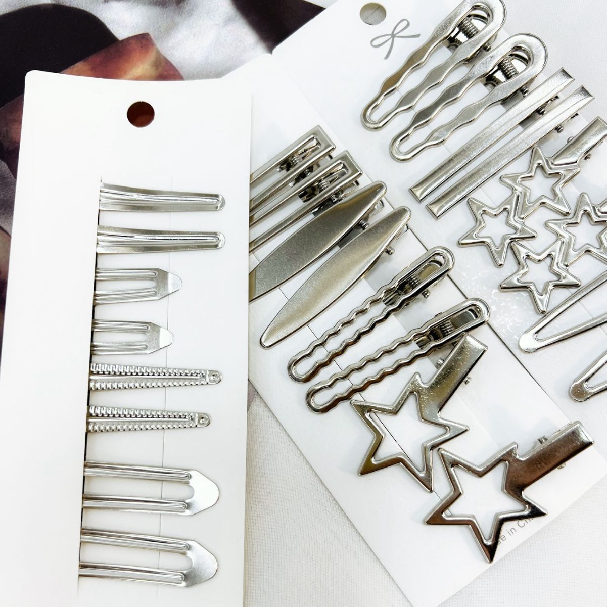 24 Pz/set Y2K Forcine In Metallo Argento per Le Donne Ragazze Stella Clip di Capelli Stili Multipli Senza Soluzione di Continuità Duckbill Clip Ragazze Accessori Per Capelli
