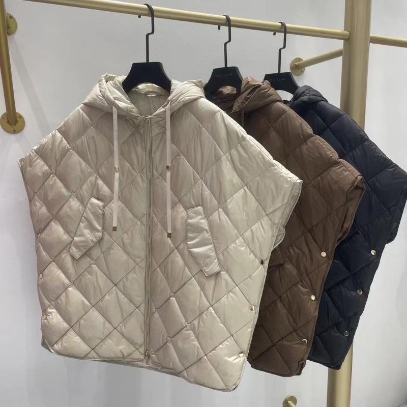 バットスリーブフグダウンチョッキ、ルーズフード付きコート、ノースリーブコート、特大のストリートウェア、白いダックダウン、暖かいファッション、冬90%