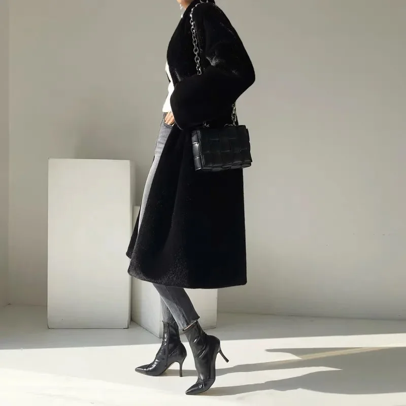 ผู้หญิงฤดูใบไม้ร่วงฤดูหนาวตุ๊กตาสีดําแขนยาวหลวมเสื้อสเวตเตอร์ถักกระเป๋า WARM Outwear