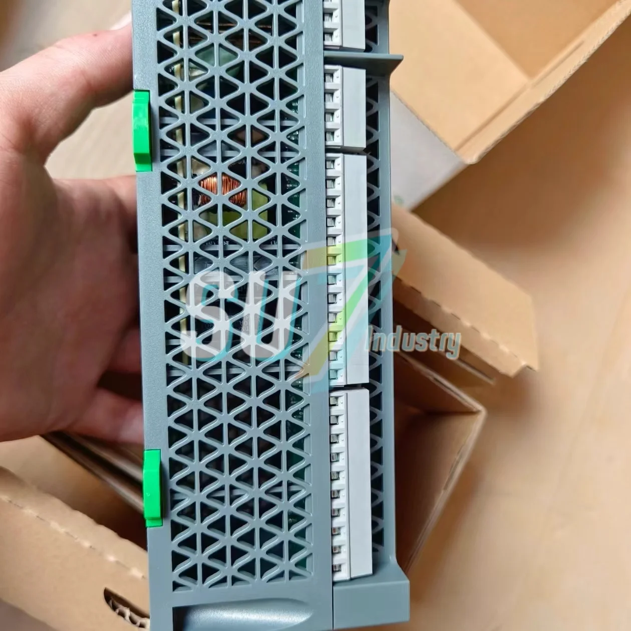 TM100C32RN    TM100C40RN      PLC Module   New original