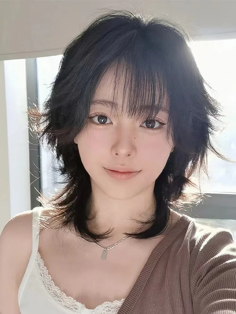 สั้น Mullet หัววิกผมสังเคราะห์ตรงอะนิเมะผู้ชายสีดําสีเทาสีเขียววิกผมสําหรับ Daily Party คอสเพลย์