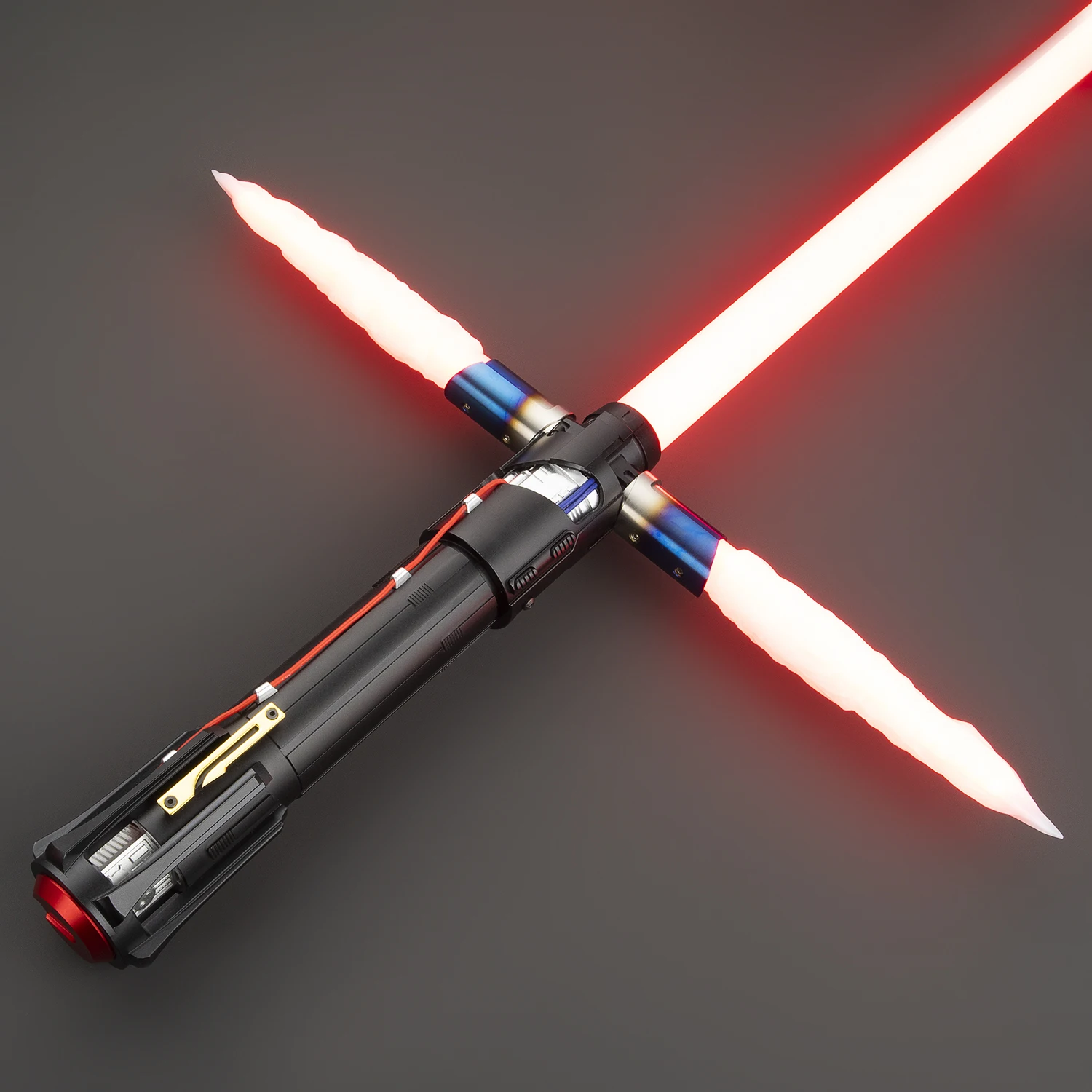 DamienSaber Kylo Ren Световой меч Металлическая сила рукоятки Тяжелый дуэльный сабля Контроль движения с 34 звуковыми шрифтами Чувствительные плавные качели