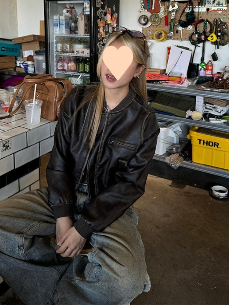 Neu im Herbst Winter Damen High End Kurze Motorrad Lederjacke Damen Top Retro Braun Lose Freizeitmantel Damenbekleidung