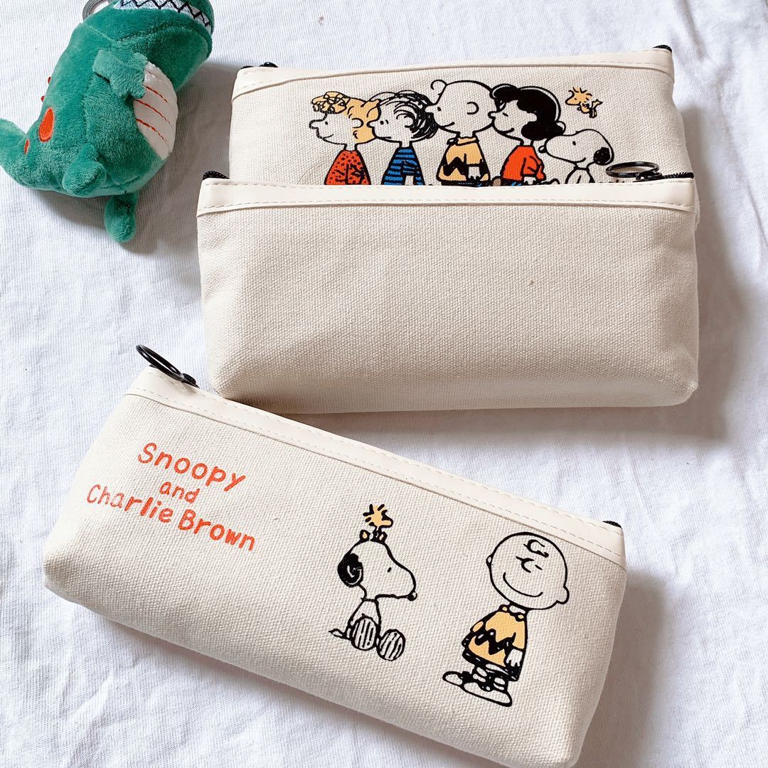 Piórnik płócienny Snoopy Cartoon śliczne pudełko na artykuły biurowe na zamek błyskawiczny torba do przechowywania o dużej pojemności chłopiec dziewczyna studenci przybory szkolne prezent