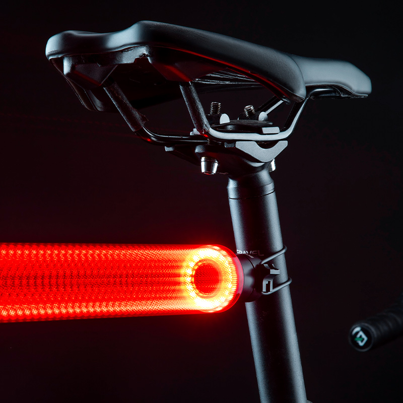 ROCKBROS Luz trasera de bicicleta inteligente Luces traseras de bicicleta IPX6 Luces de bicicleta impermeables para conducción nocturna con tipo C recargable