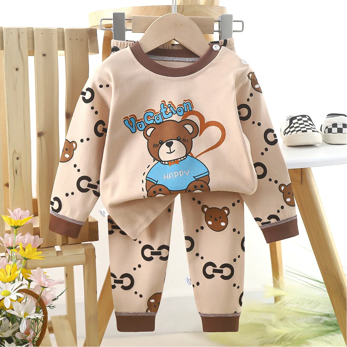 Pijamas de algodón cálidos informales para niños, camiseta de manga larga con bonito oso de dibujos animados, Tops y pantalones, conjuntos de ropa de dormir de otoño para bebés