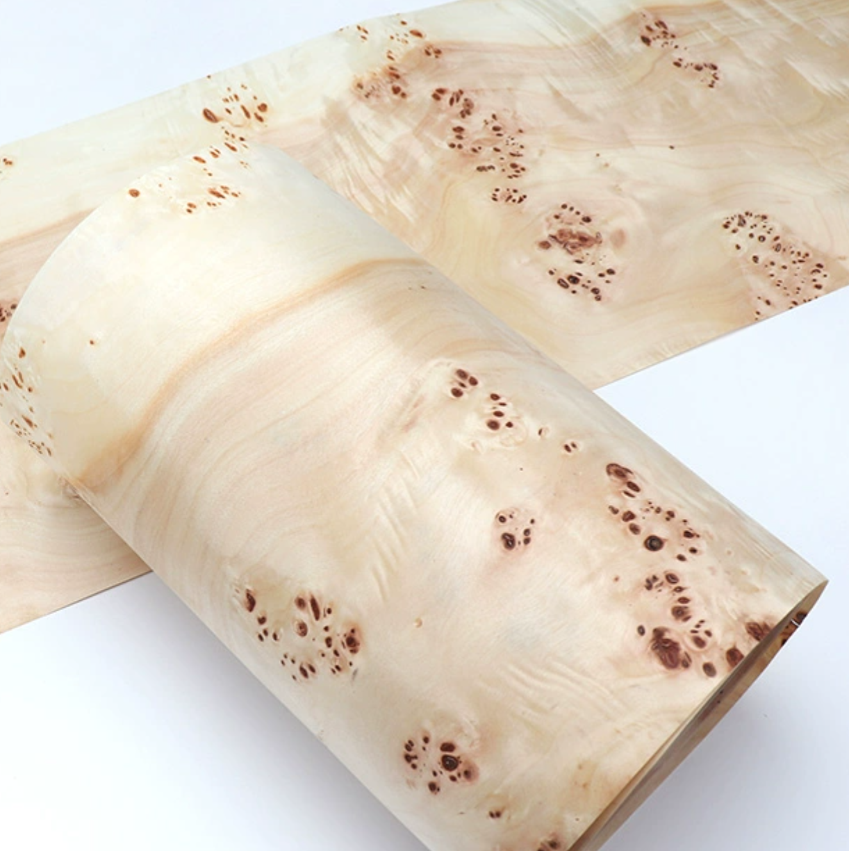 Length:2.3meters Width:230mm T:0.25mm Naturally White Poplar Tumor Wood Veneer Sheets Guitar Skateboard Backpack Decoration
