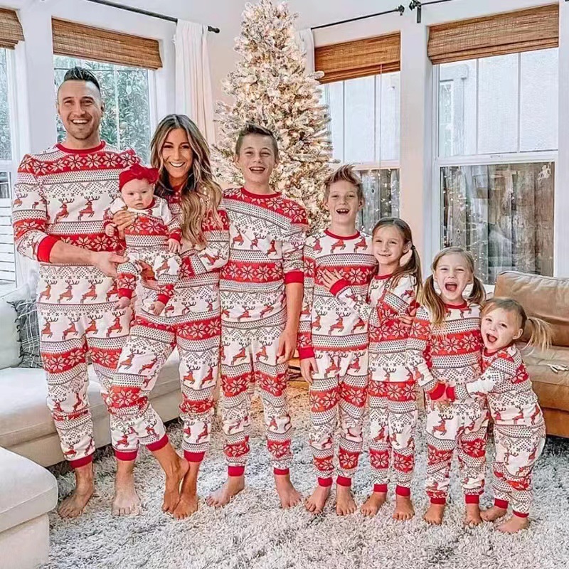 Conjunto de pijamas familiares de Navidad para adultos y niños, ropa de dormir de 2 uds., conjuntos de pijamas familiares, Tops de ciervo + Pantalones, ropa a juego para la familia de Navidad 2024