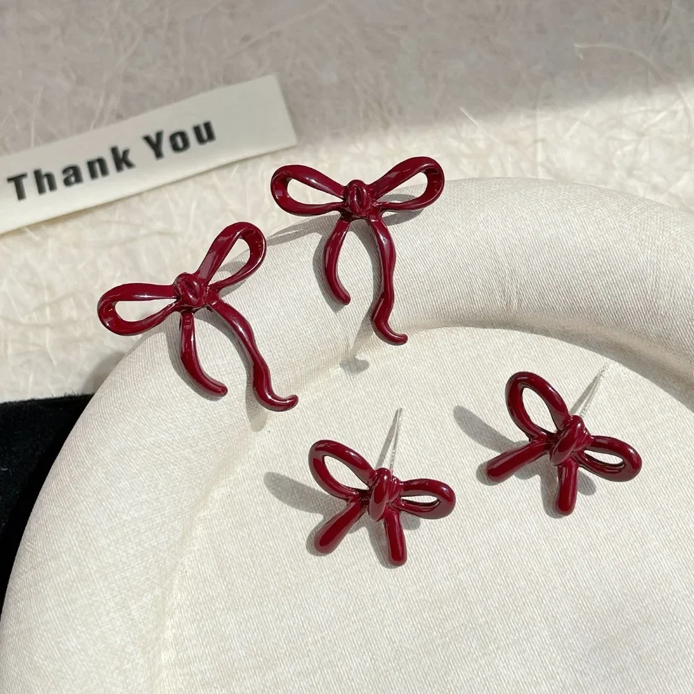 Pendientes de tuerca con lazo rojo de estilo Retro para mujeres y niñas, pendientes simples, Piercing, cinta de Ballet, estética, joyería elegante para las orejas, regalos