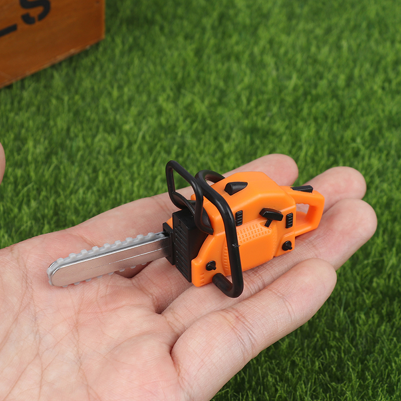 1PC シミュレーション修復ツール鋸 1:12 ドールハウスミニチュアチェーンソー芝刈り機庭の装飾家具アクセサリーふりおもちゃ