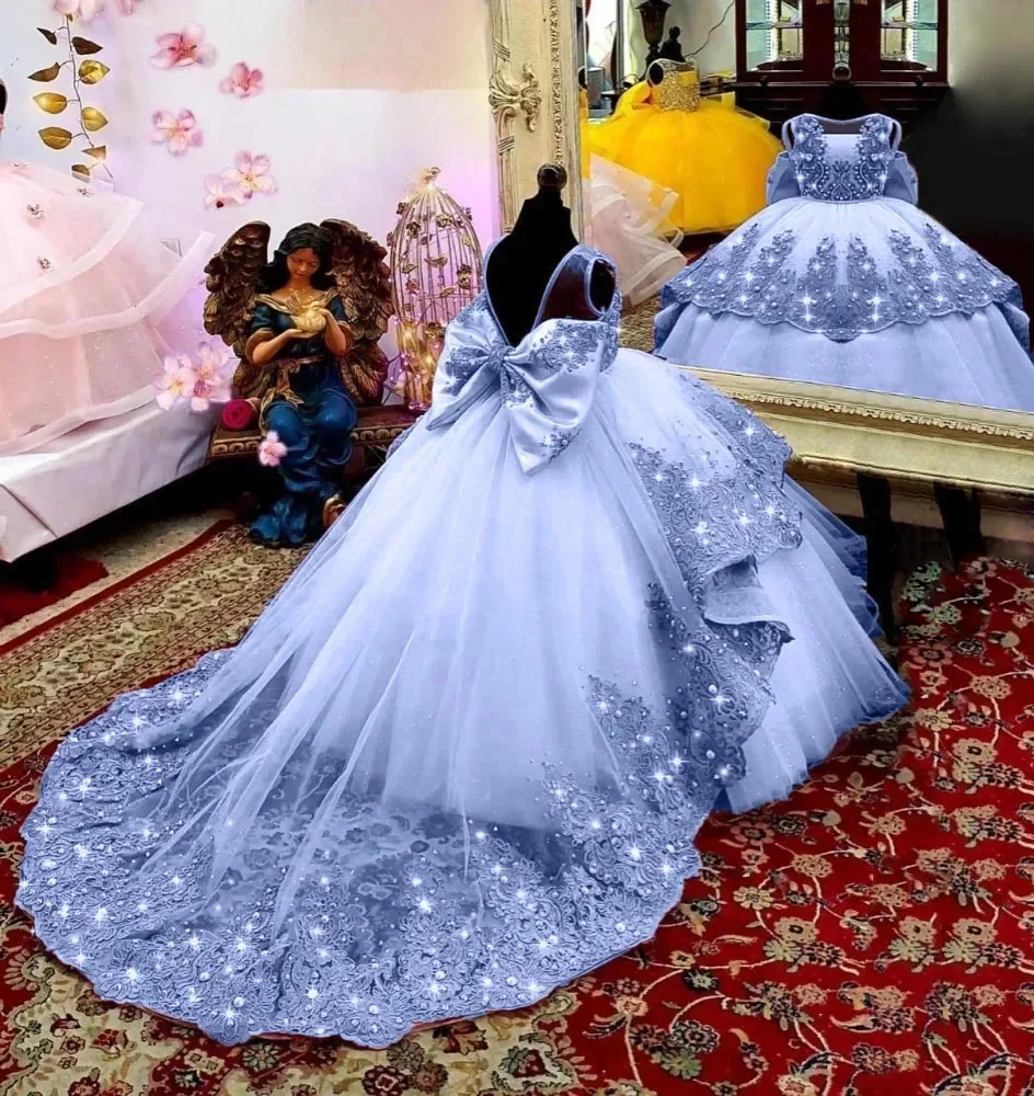 2024 ใหม่ดอกไม้สาวชุดสําหรับงานแต่งงานTulle Puffyลูกไม้ประดับด้วยลูกปัดแขนกุดกับโบว์เจ้าหญิงGownsชุดวันเกิด
