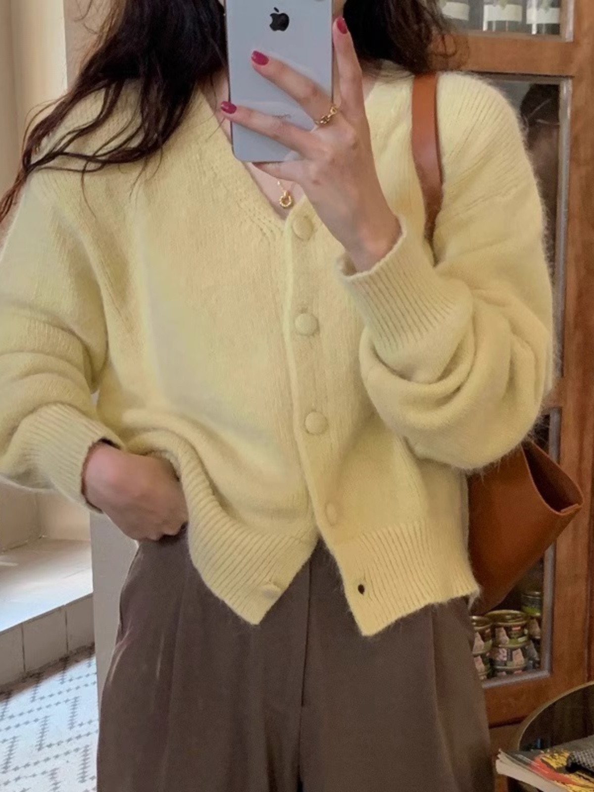 春秋の新スタイルアヒルイエローニットオープンカーディガン女性の小さなドーパミンアウターアボカドグリーンジャケット V ネックトップ