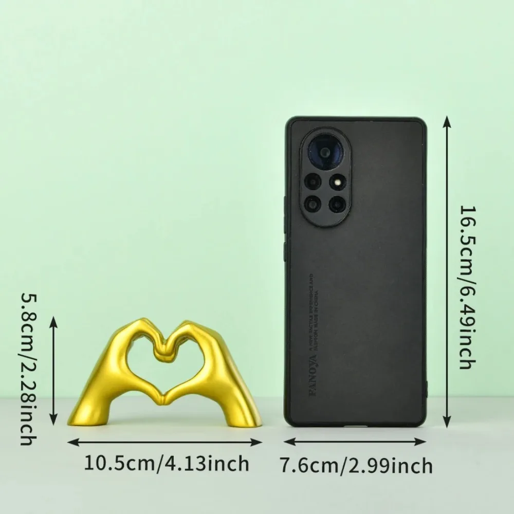 Decorazione in oro, statua a forma di cuore, decorazione per soggiorno, camera da letto, dito d'amore, moderna scultura con gesto della mano, mensola per la casa, desktop