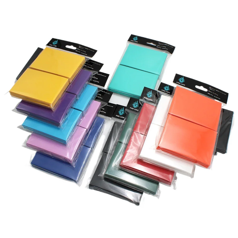 100 STKS 66x91mm Matte Kleurrijke Standaardformaat Kaarthoezen TCG Trading Cards Protector Tarot Shield Bordspellen Magische Cover PKM