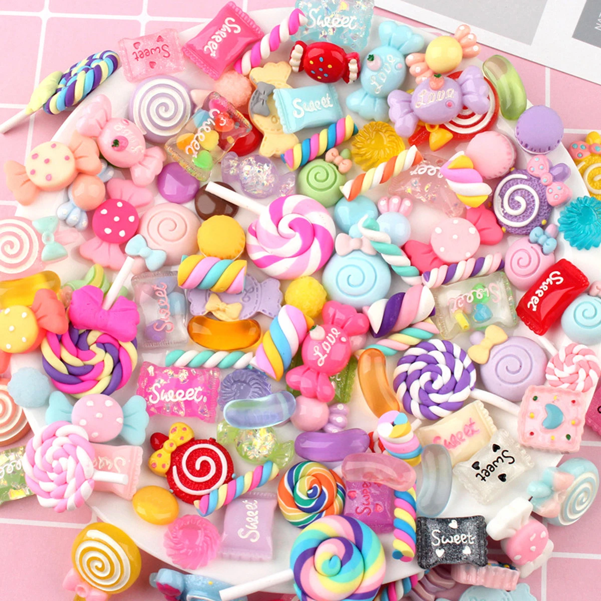 30pcs Willekeurige Snoep Slime Charms Leuke Set Gemengde Hars Snoep Plaksteen Slime Maken Benodigdheden voor DIY Craft Maken en Ornamen DIY