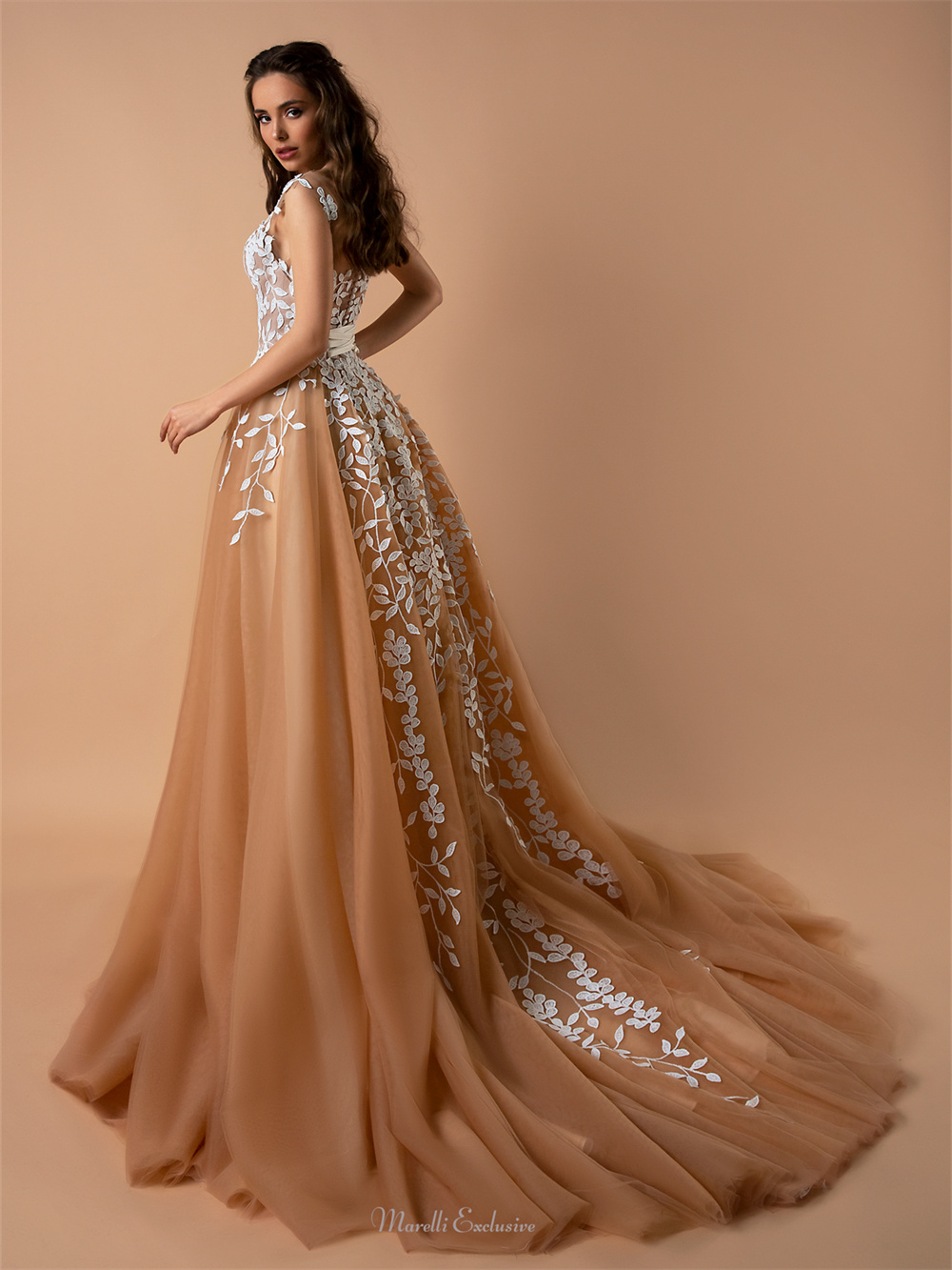 Vestido de noiva elegante, Vestidos clássicos estampados, Vestido simples de tule, 2024