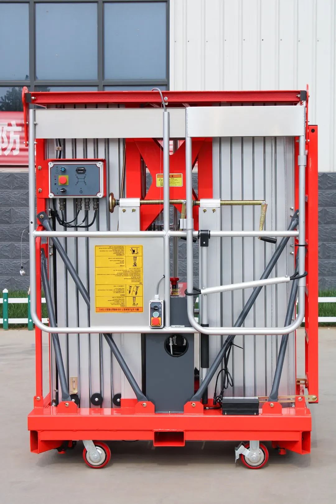 Everlift Piattaforma di lavoro Mobile in alluminio a doppio albero Prezzo di fabbrica Piattaforma di sollevamento elettrica in alluminio Sollevatore verticale a doppio albero