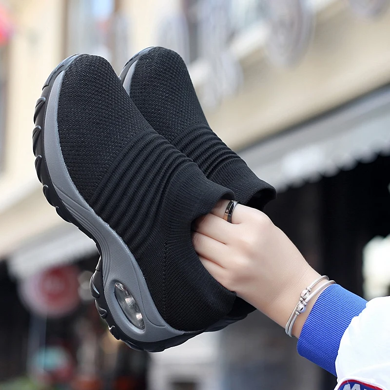 Frauen Turnschuhe Mode Atmungsaktive Wanderschuhe Mesh Plattform Schuhe Turnschuhe für Frauen Gym Vulkanisierte Schuhe Schwarz Weibliche Schuhe