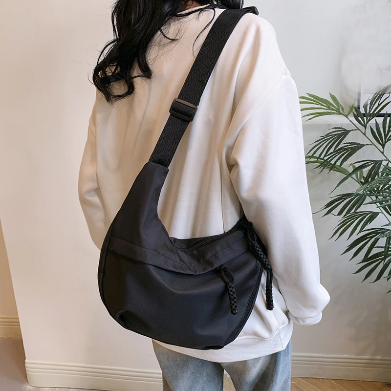 Borsa per telefono a tracolla da donna, mini borsa a tracolla piccola stile street, borsa a tracolla leggera e casual, borsa a conchiglia, alla moda