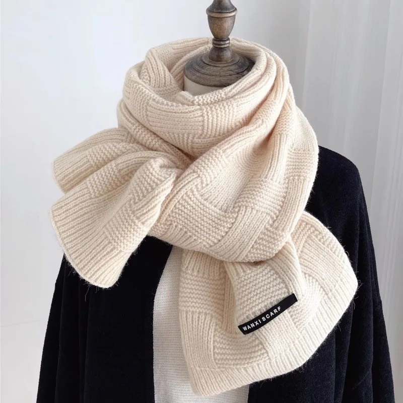 Bufanda versátil de Color sólido Simple coreano, bufanda de moda, chal de invierno para mujer, bufanda cálida de punto elegante 2024