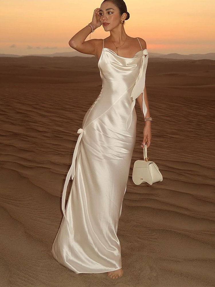 Elegant White Satin Backless Maxi Dress Women Sexy Sleeveless Spaghetti Strap Flower Decor Robe 2024 Night Club Party Dresses