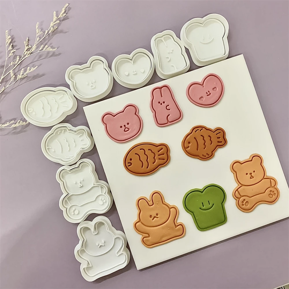 Cute Animal Cookie Embossing Stamp Fish Bear Rabbit Cake Mold Love Heart Shaped Cartoon Biscuit Mold Baking Biscuit Cutters