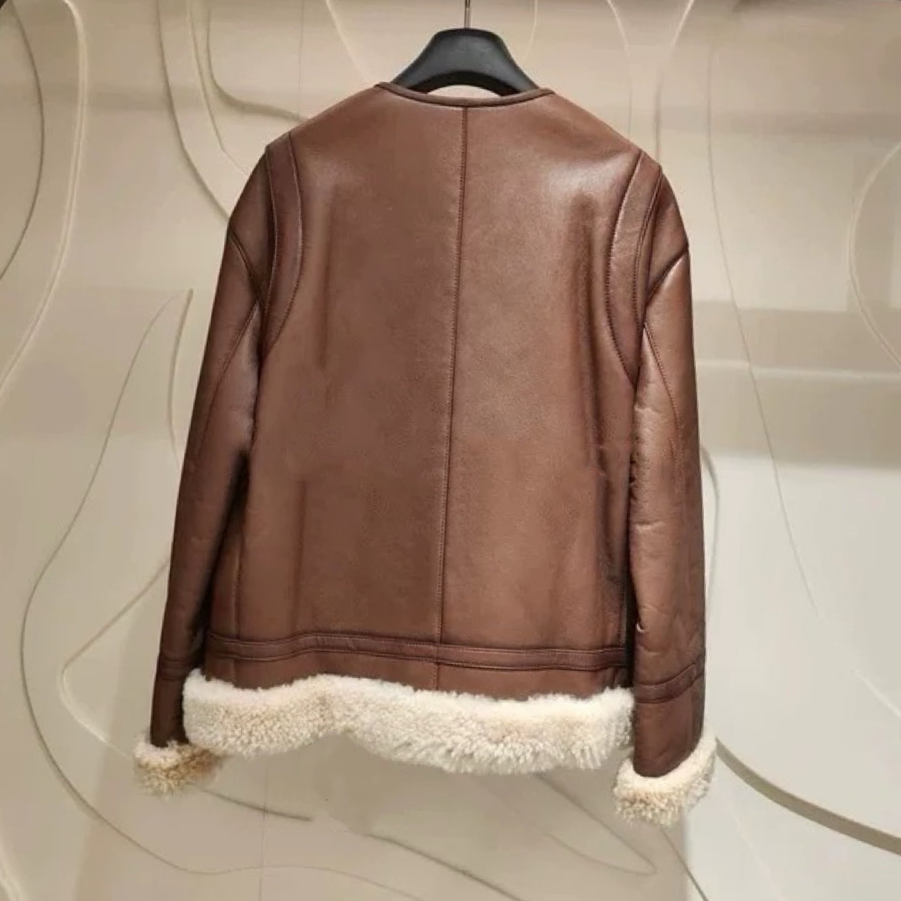 Ordem coreana l * nvin 24 moda inverno em torno do pescoço pele integrada retalhos lã de cordeiro grosso quente curto outerwear