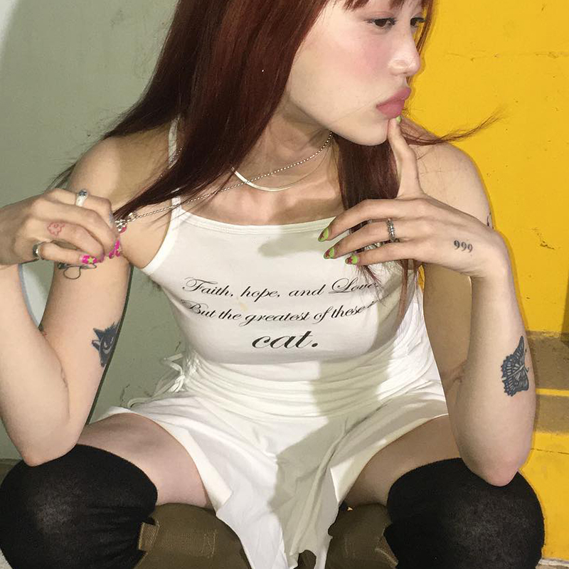 Шикарный укороченный топ с буквенным принтом для девочек, белый топ без рукавов и открытой спины