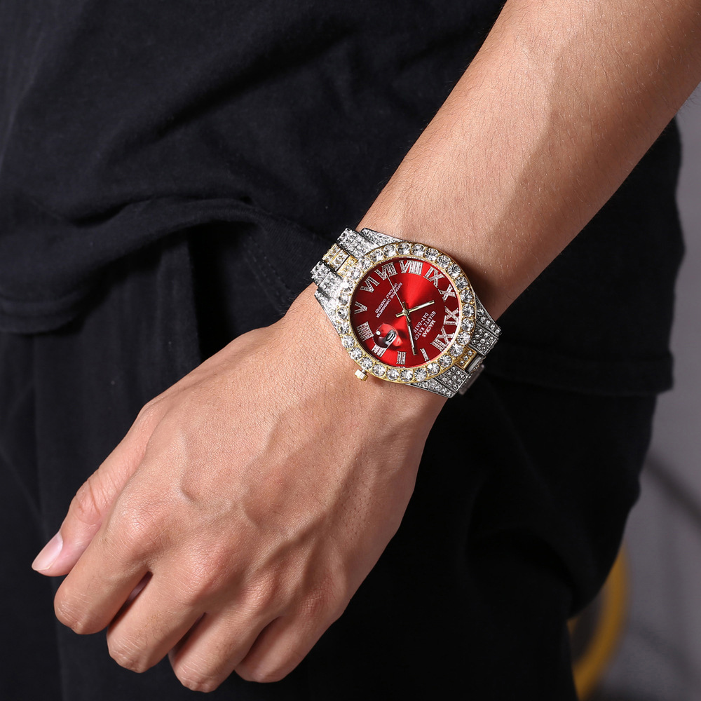 Relógio de quartzo masculino de luxo hip hop, mostrador romano RGB totalmente gelado personalizado, relógio de pulso de diamante banhado a ouro 18K com design moderno