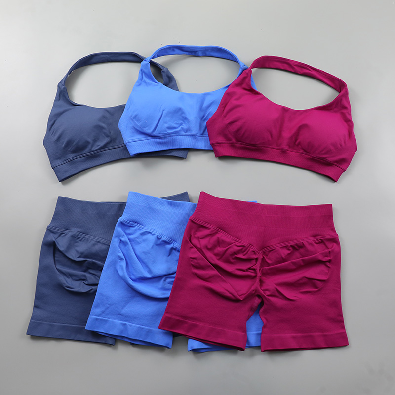 Conjuntos de pantalones cortos de impacto, conjunto de Yoga sin costuras para mujer, 2 uds., Sujetador deportivo con cuello Halter, pantalones cortos de gimnasio con fruncido en la parte de atrás, ropa de entrenamiento, ropa deportiva de verano